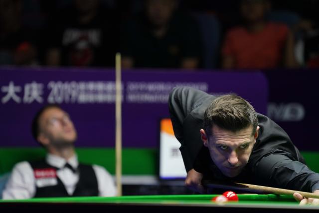 他在场上的 他在场上的